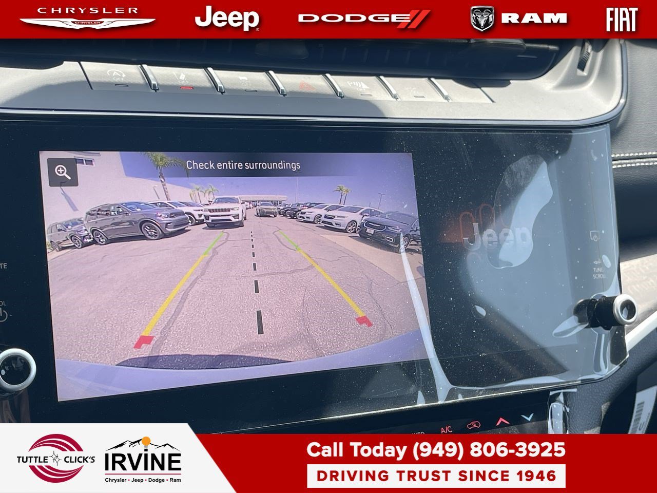 New 2026 Bright White Clear-Coat Exterior Paint Jeep Laredo Altitude image 25