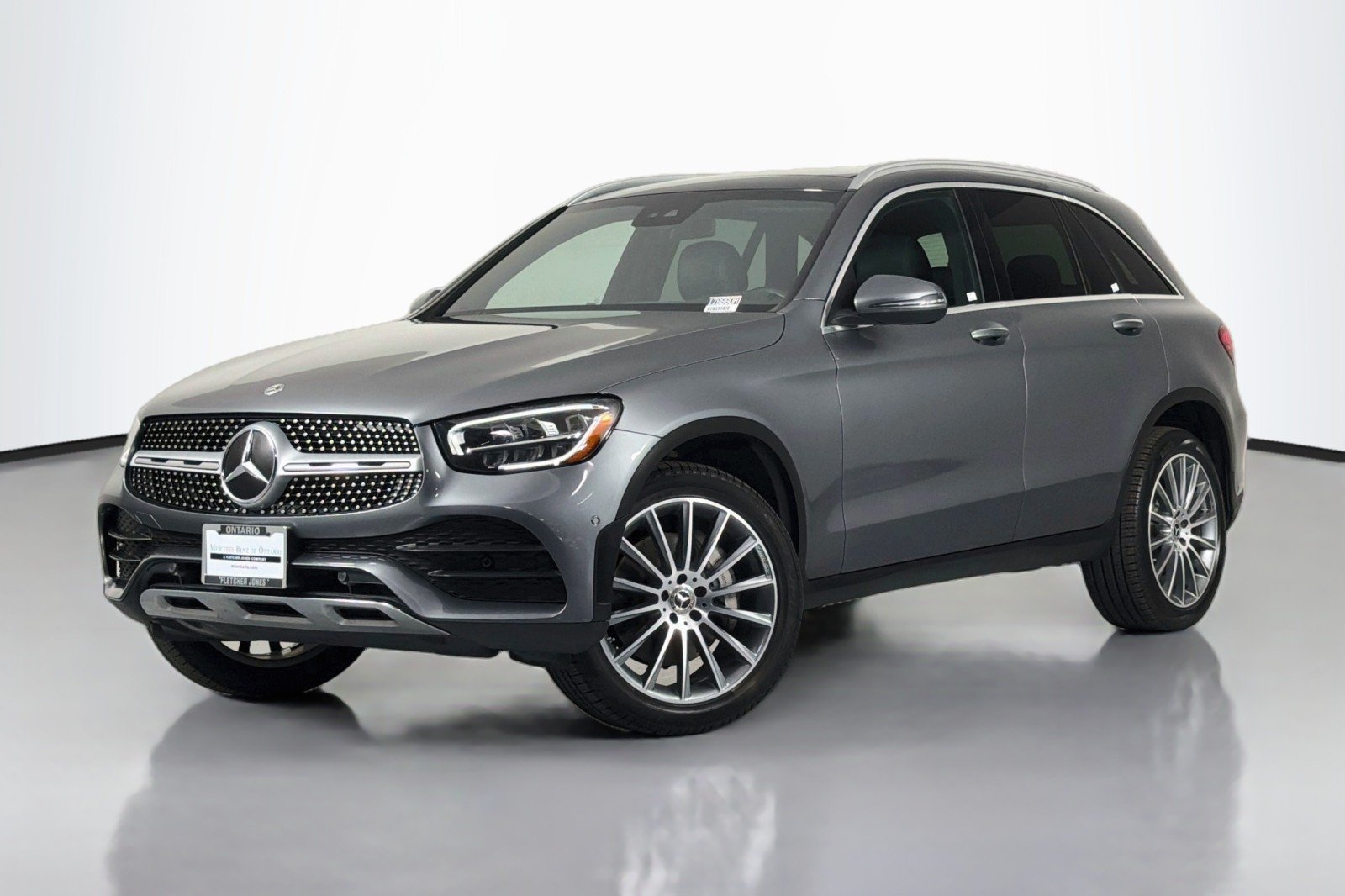 Used 2022 Selenite Grey Metallic Mercedes-Benz GLC 300 image 1