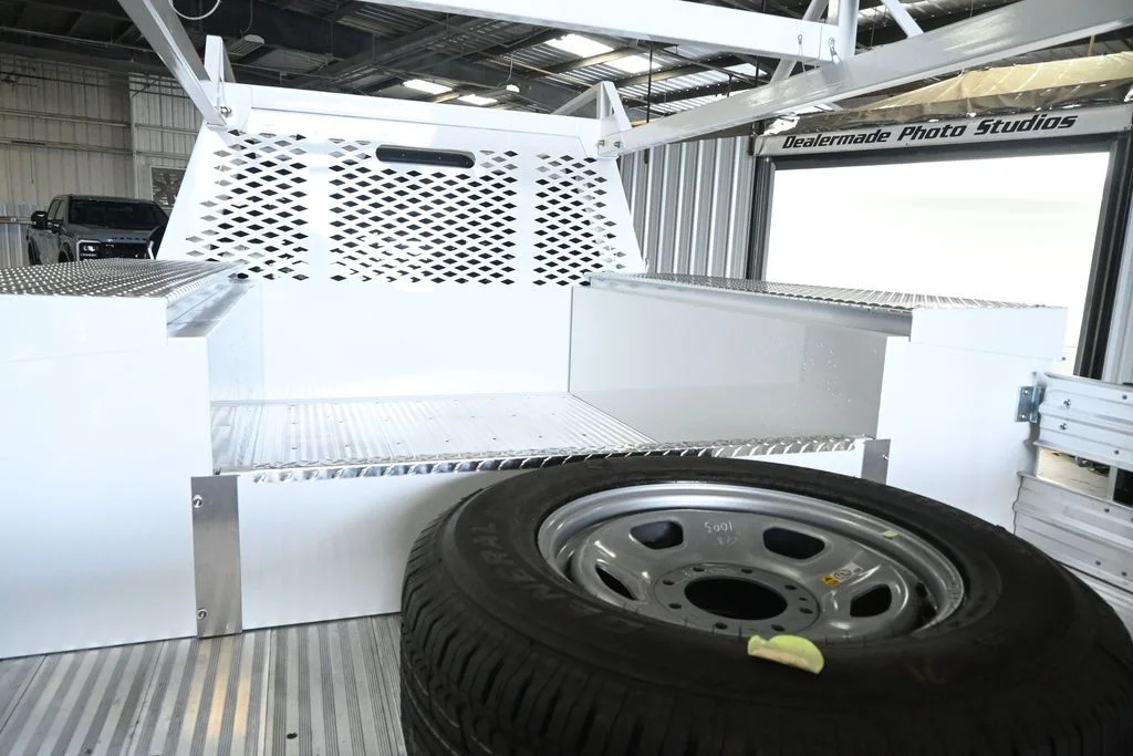 New 2026 Oxford White Ford XL image 26