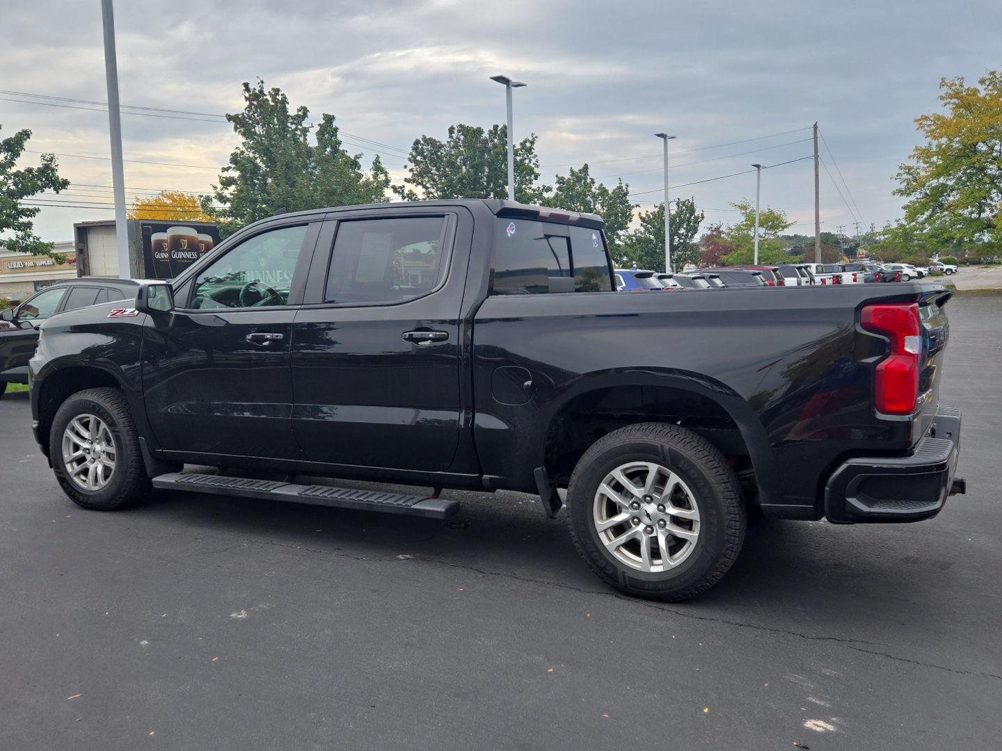 Used 2019 BLACK Chevrolet RST image 4