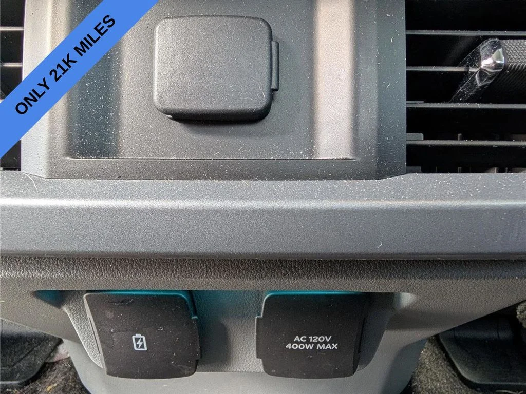 Used 2022 White Ford XLT image 14