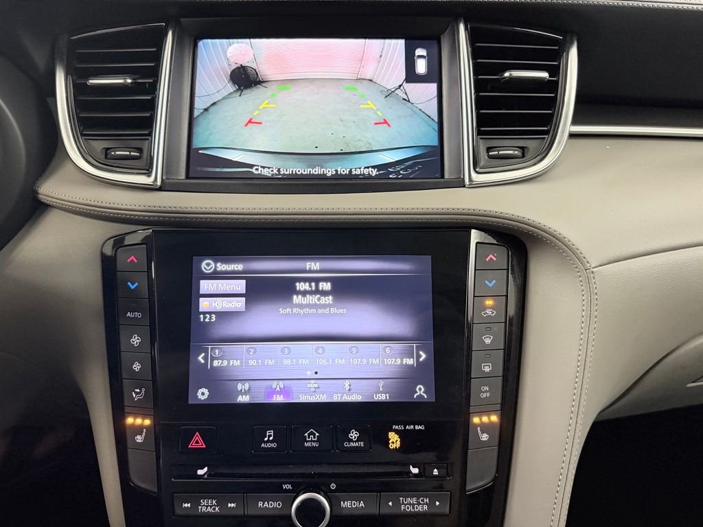 Used 2023 Gray INFINITI LUXE image 15