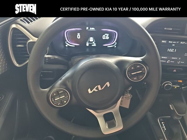 Certified Used 2025  Kia LX image 11