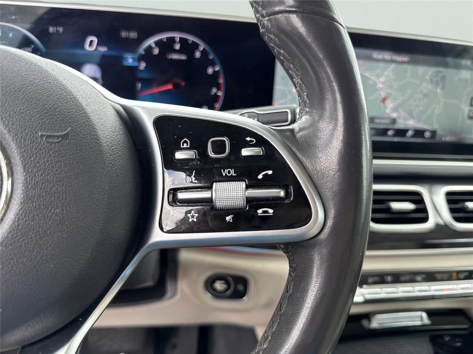 Used 2020 Iridium Silver Metallic Mercedes-Benz GLE 350 image 41