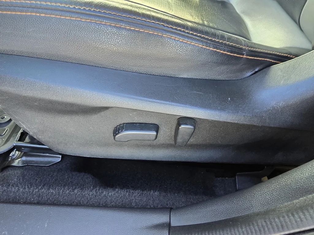 Used 2019 Sunshine Orange Subaru Limited image 17