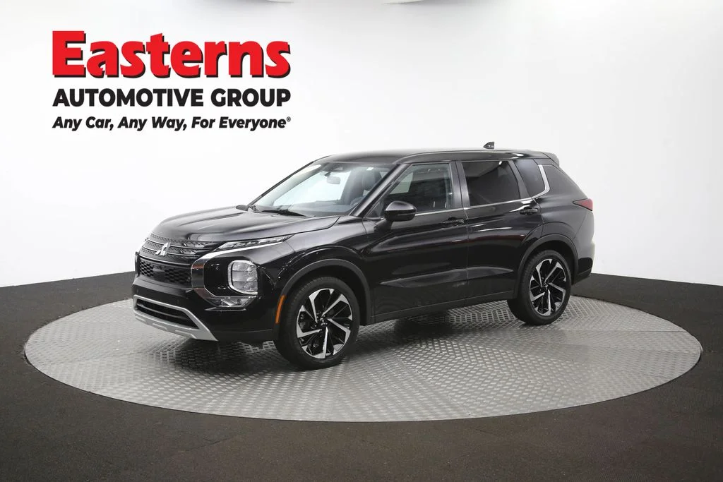 Used 2024 Black Mitsubishi SE image 56