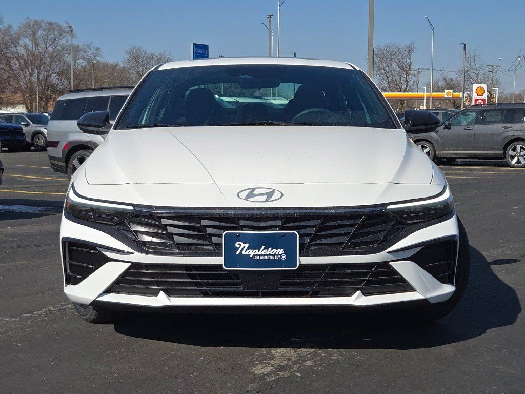 New 2026 White Hyundai SEL Sport image 4