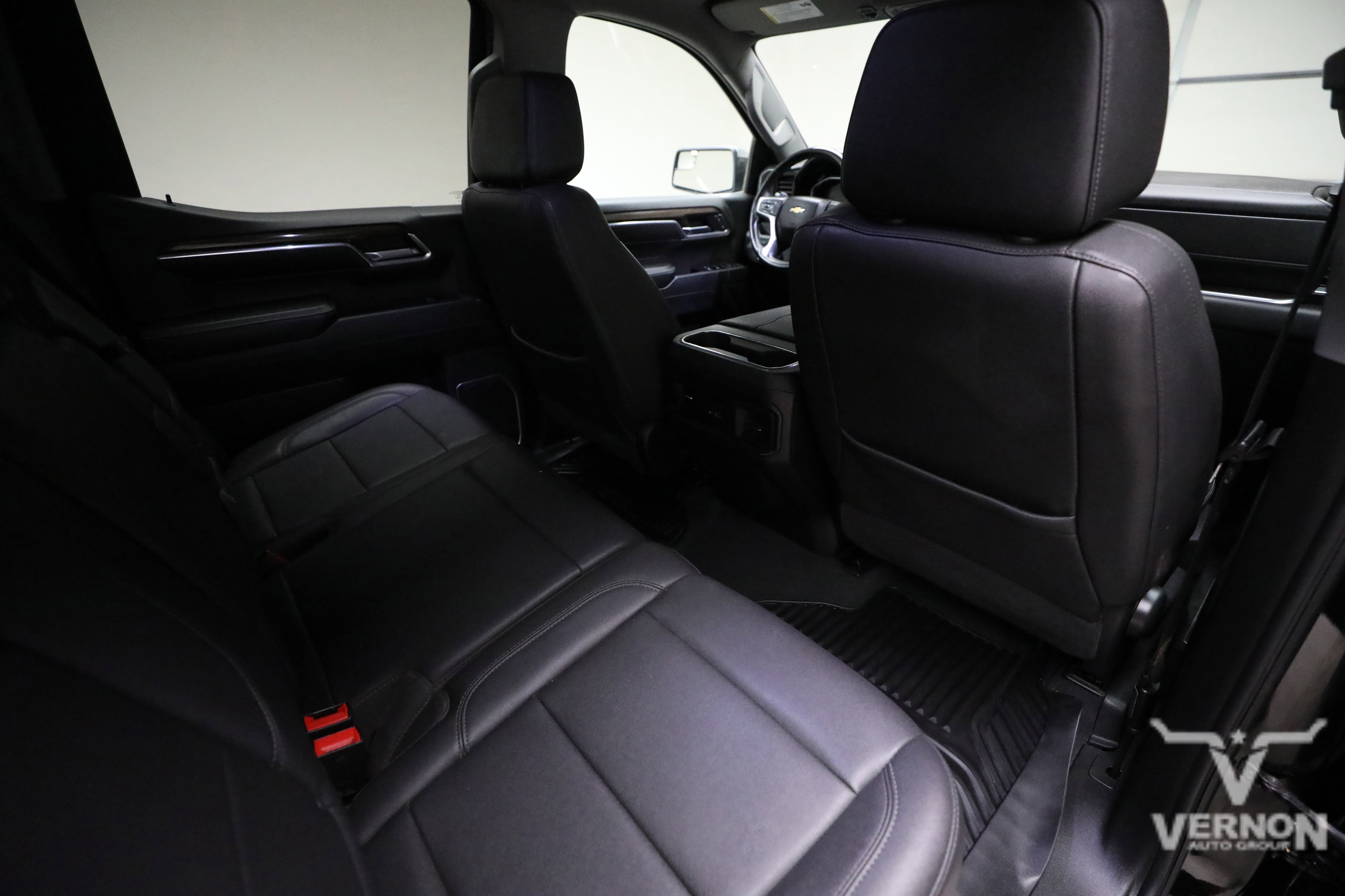 Used 2023 Black Chevrolet Y image 12
