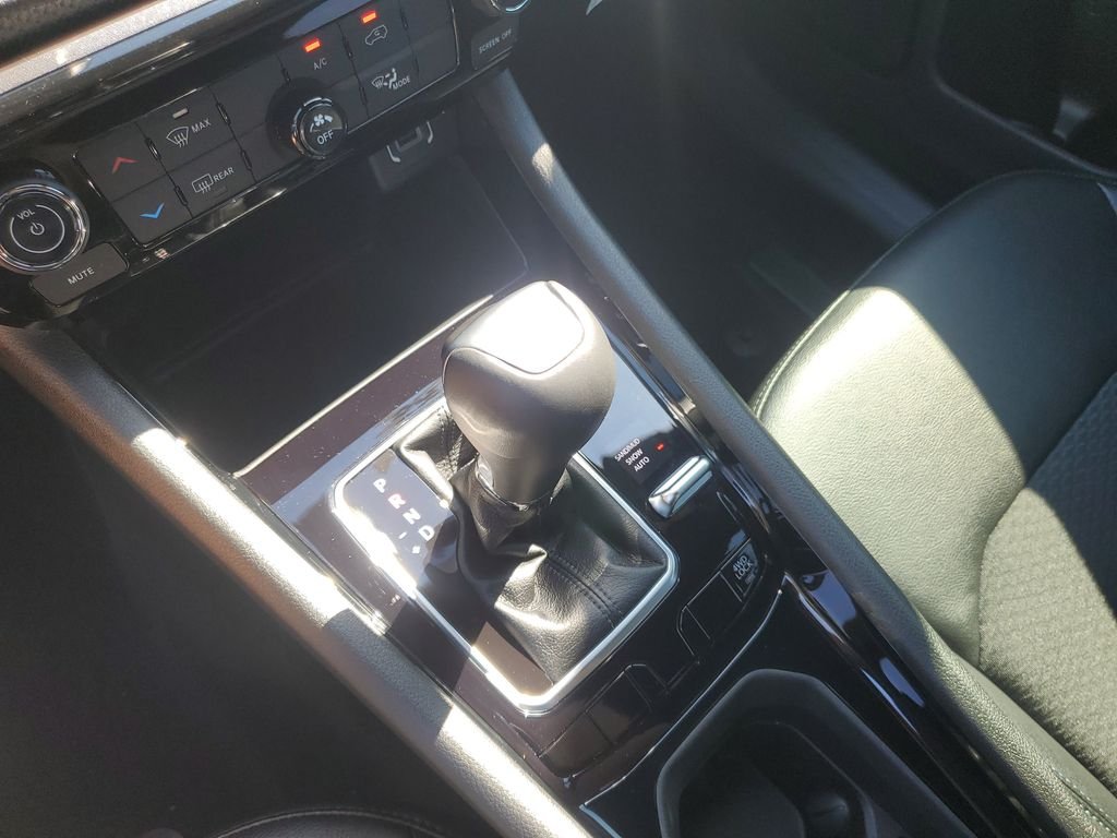 Used 2026 Black Jeep Latitude image 22