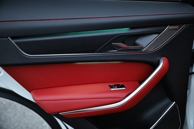 2026 Jaguar F-Pace R-Dynamic S - Photo 26