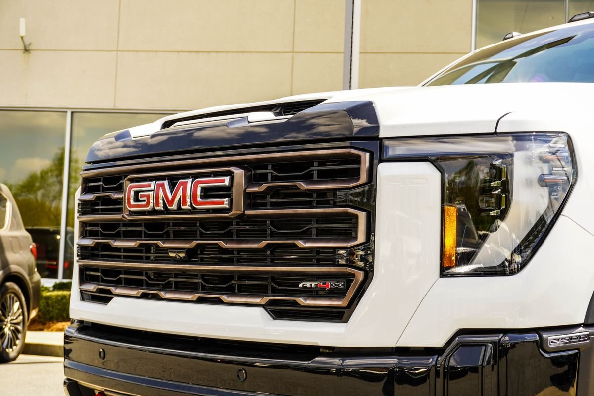 Used 2026 White GMC AT4X image 2