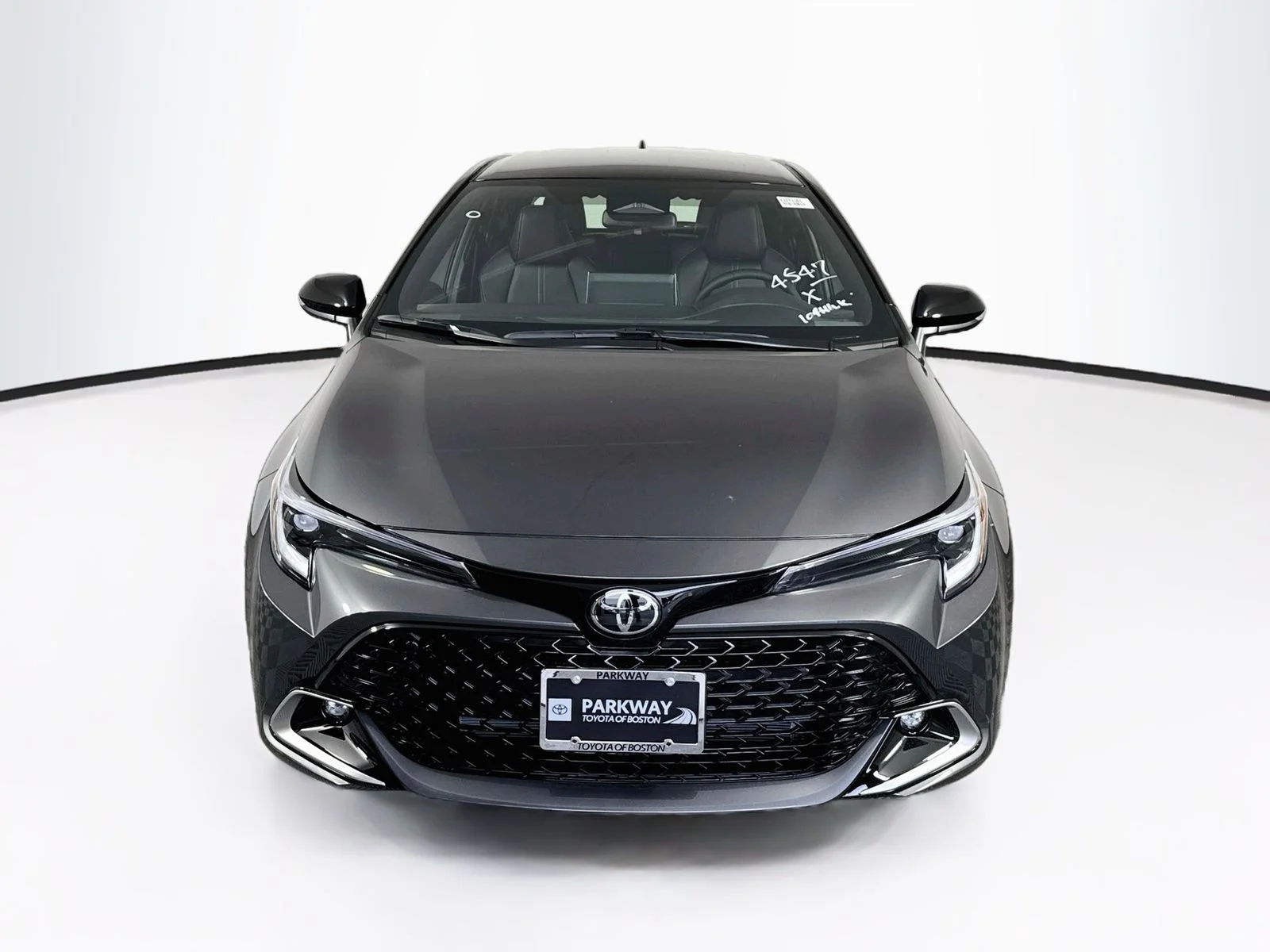 New 2027 Magnetic Gray Metallic with Black roof <sup>1</sup> Toyota  XSE image 2