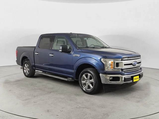 Used 2018 Blue Ford XLT image 3