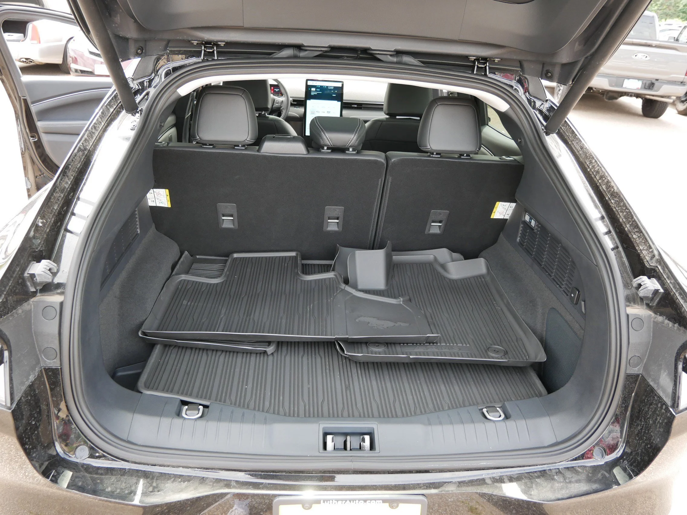 Used 2025 Shadow Black Ford Premium image 18