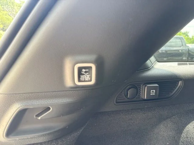 Used 2024 White Jeep Summit Reserve image 22