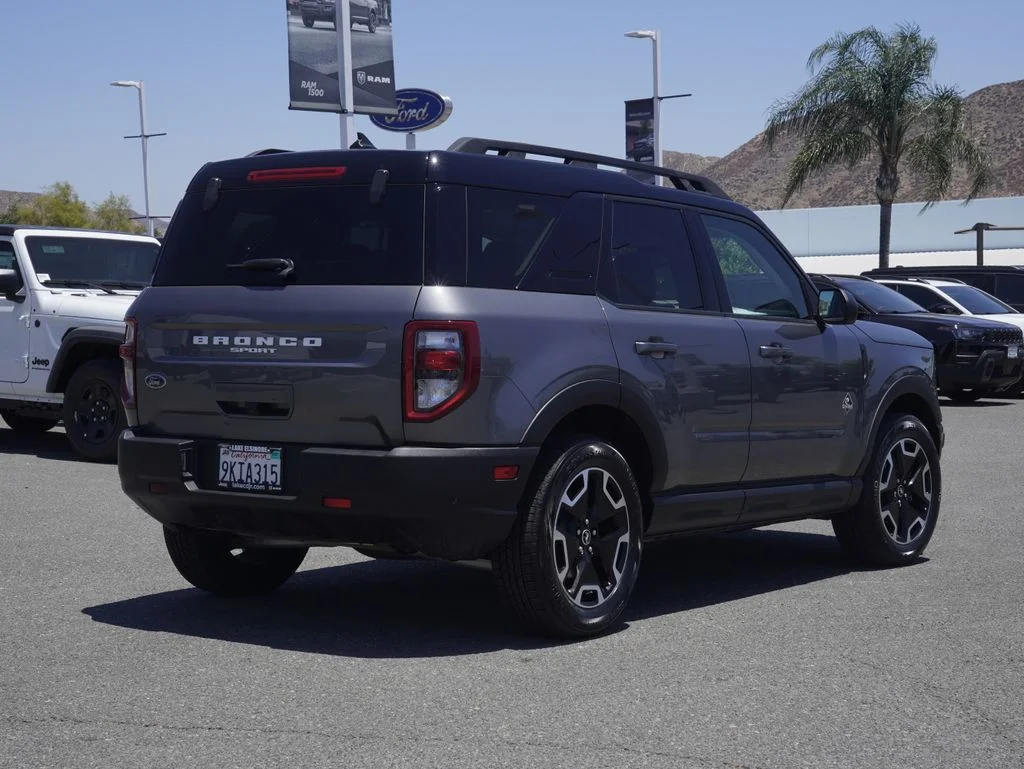Certified Used 2023 Gray Ford Outer Banks image 3