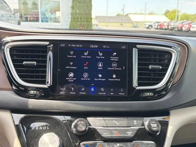 Used 2018 White Chrysler Touring L Plus image 23