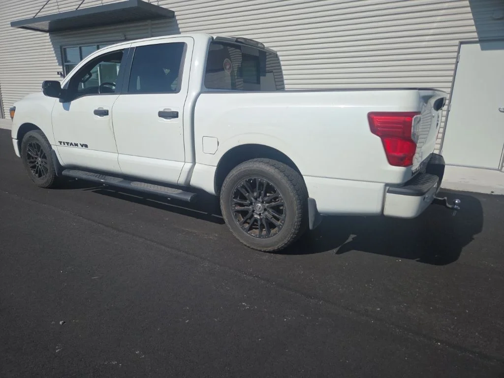 Used 2018 White Nissan SV image 12