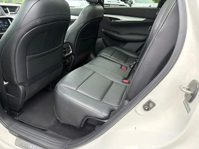 Used 2020 White INFINITI ESSENTIAL AWD image 21