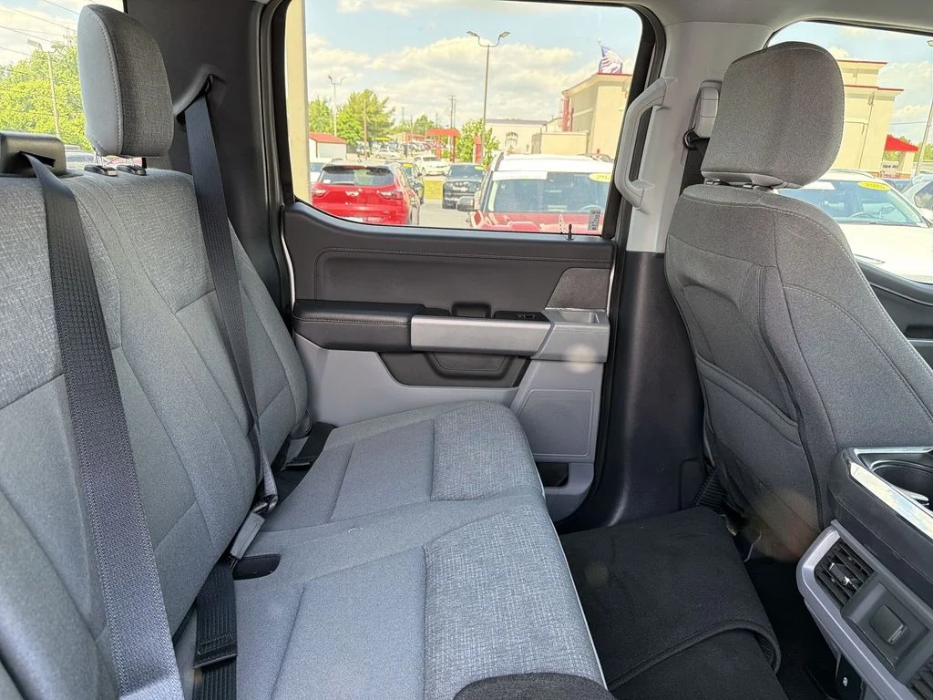Used 2024 Silver Ford XLT image 14