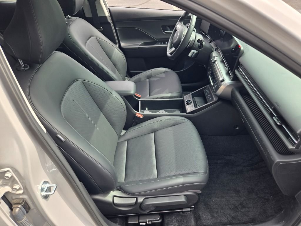 Used 2026 Cyber Gray Metallic Hyundai Limited image 5