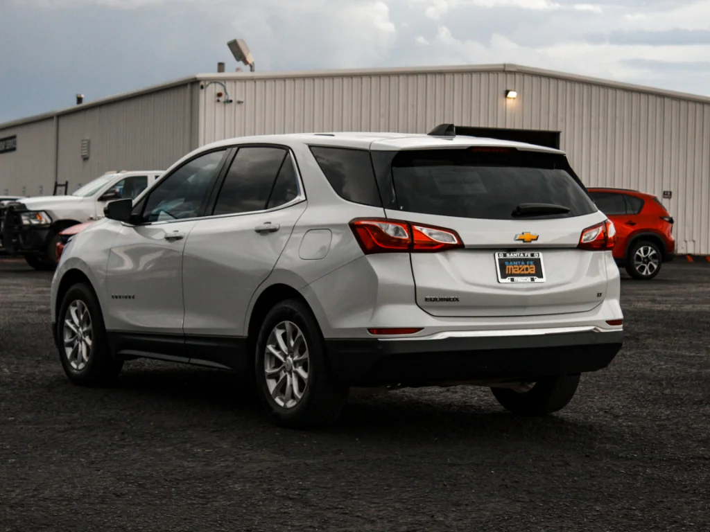 Used 2018 Iridescent Pearl Tricoat Chevrolet LT image 7