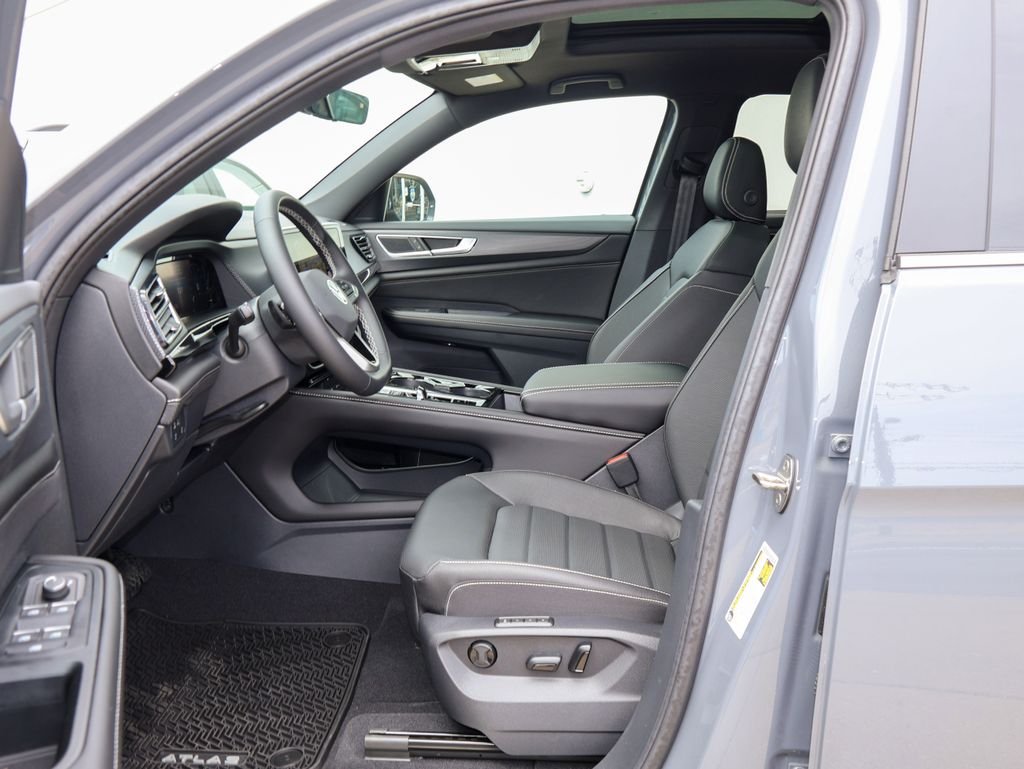 New 2026 Gray Volkswagen 2.0T SEL image 12
