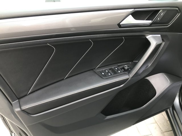 Used 2023 Platinum Gray Metallic Volkswagen SE R-Line Black image 14