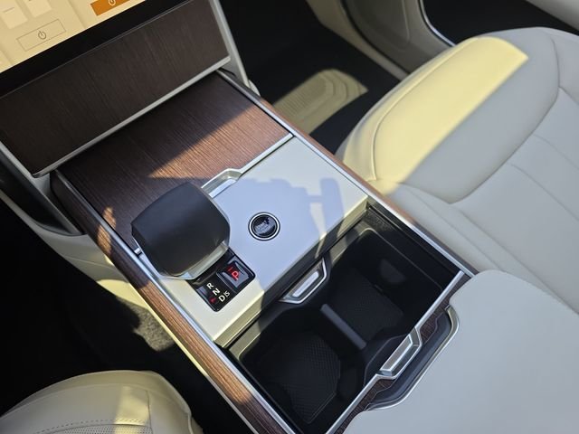 New 2026 Varesine Blue Land Rover SE image 18