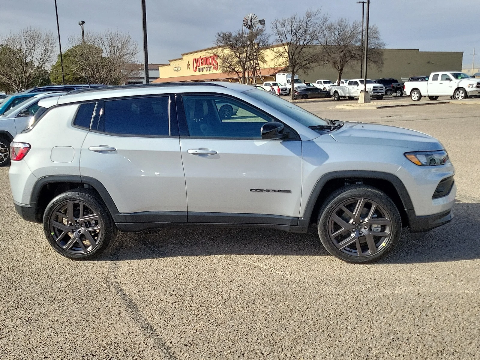 New 2026 Silver Zynith Jeep LATITUDE ALTITUDE 4X4 image 5