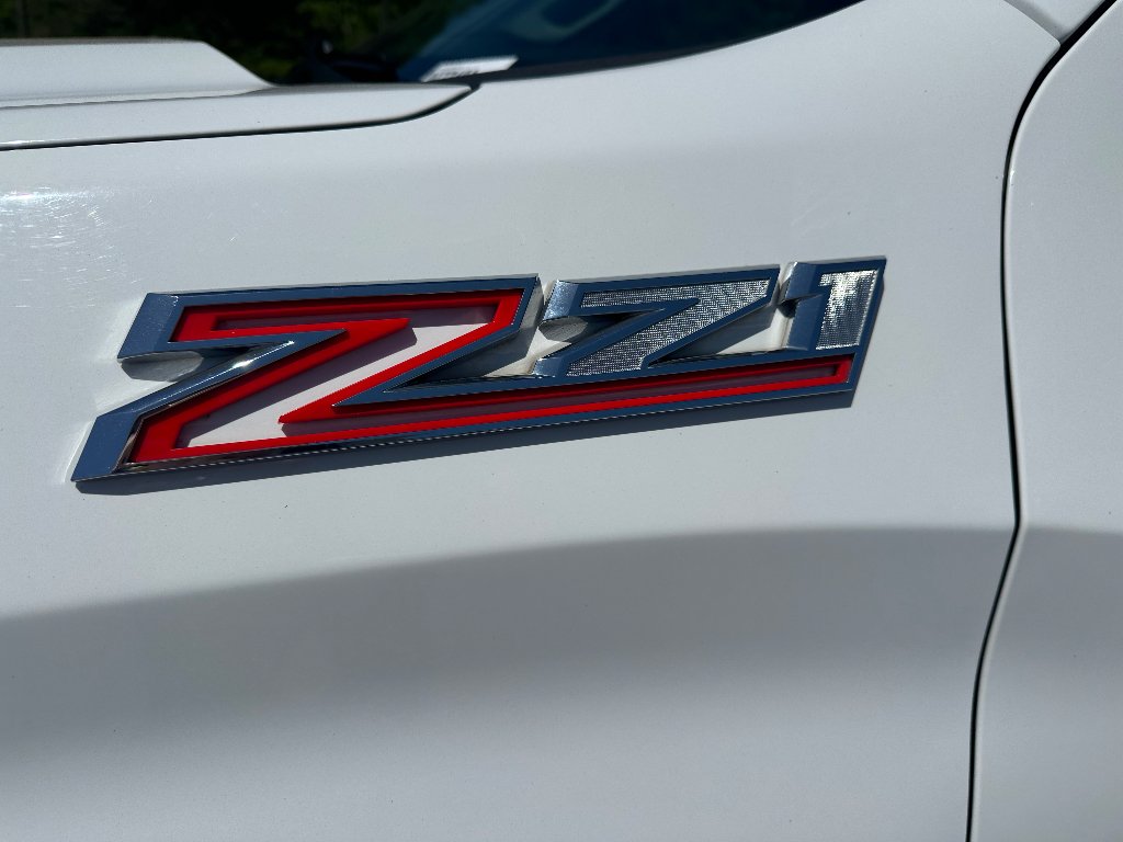 Used 2020 Summit White Chevrolet LT Trail Boss image 13