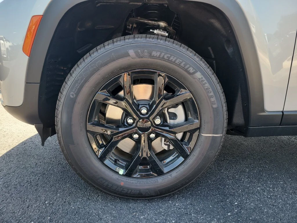 New 2026 Silver Jeep Altitude image 9