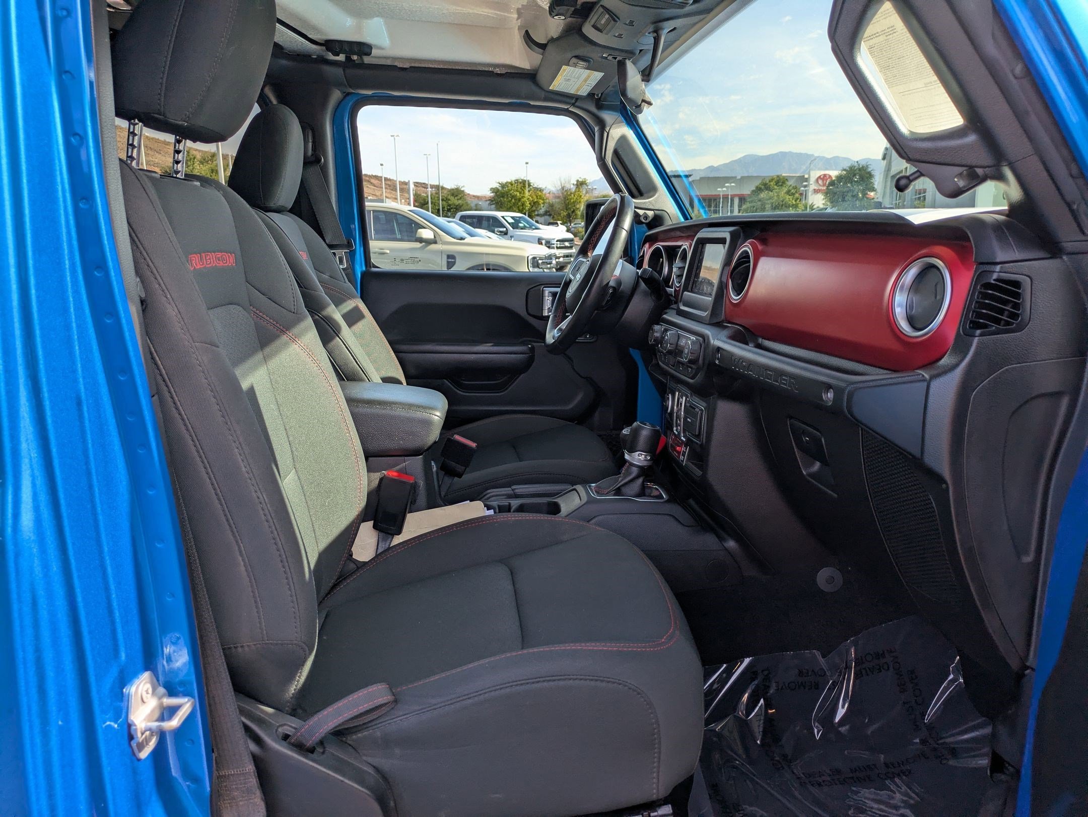 Used 2021 Hydro Blue Pearlcoat Jeep Unlimited Rubicon image 30