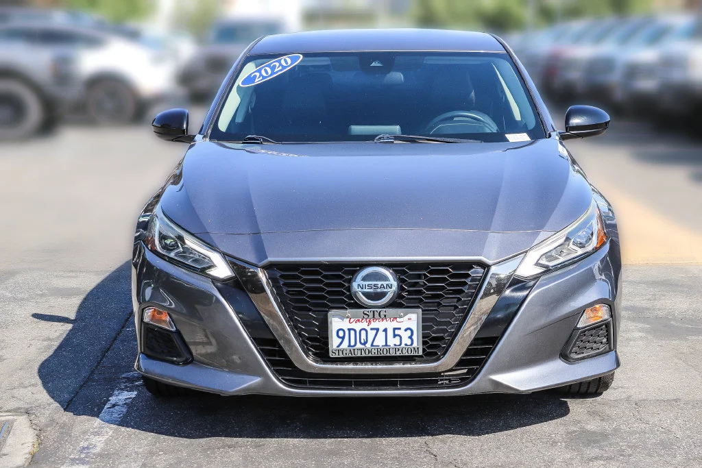 Used 2020 Gray Nissan 2.5 SR image 2