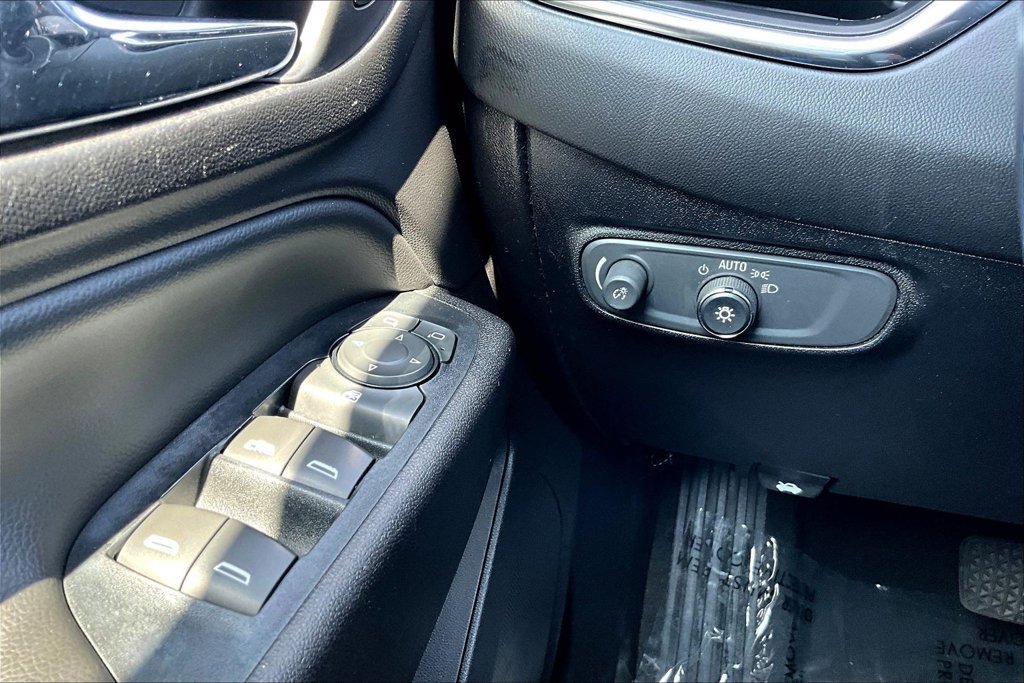 Used 2018 Gray Chevrolet LT image 16