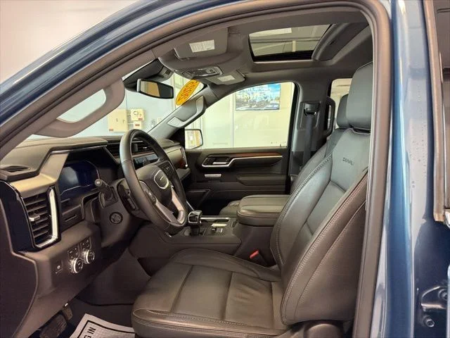 Used 2025 Blue GMC Denali image 16