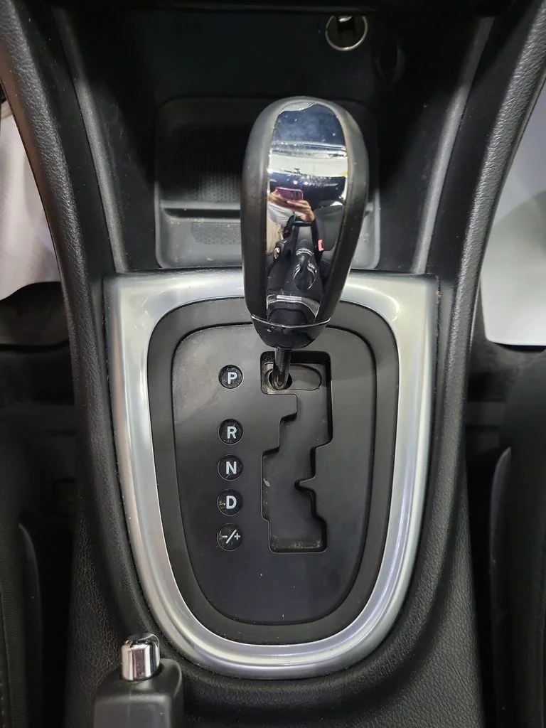 Used 2012 Silver Chrysler Touring image 29