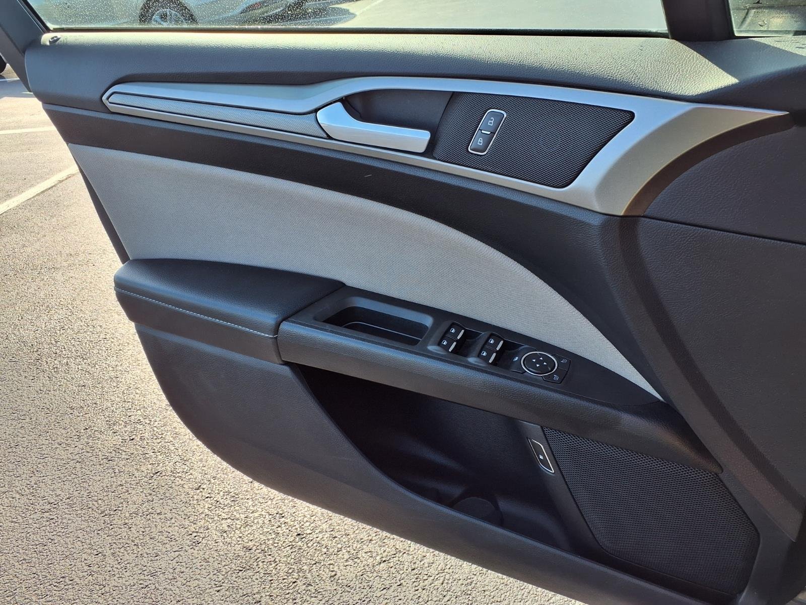Used 2018 Gray Ford S image 19