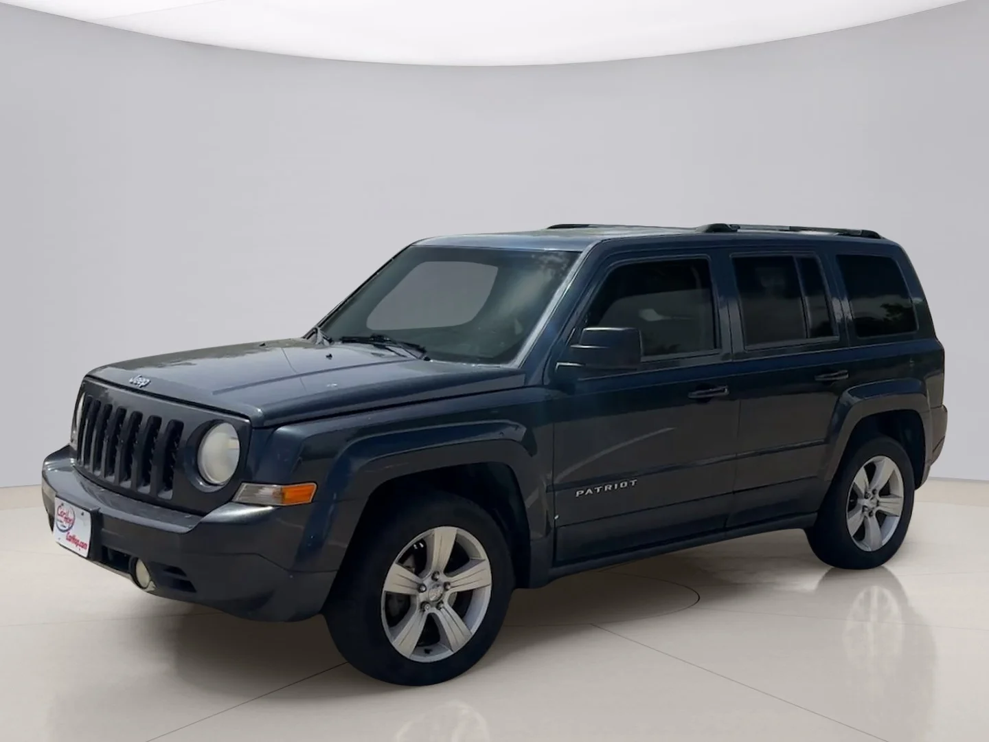 Used 2014 Gray Jeep LIMITED image 1