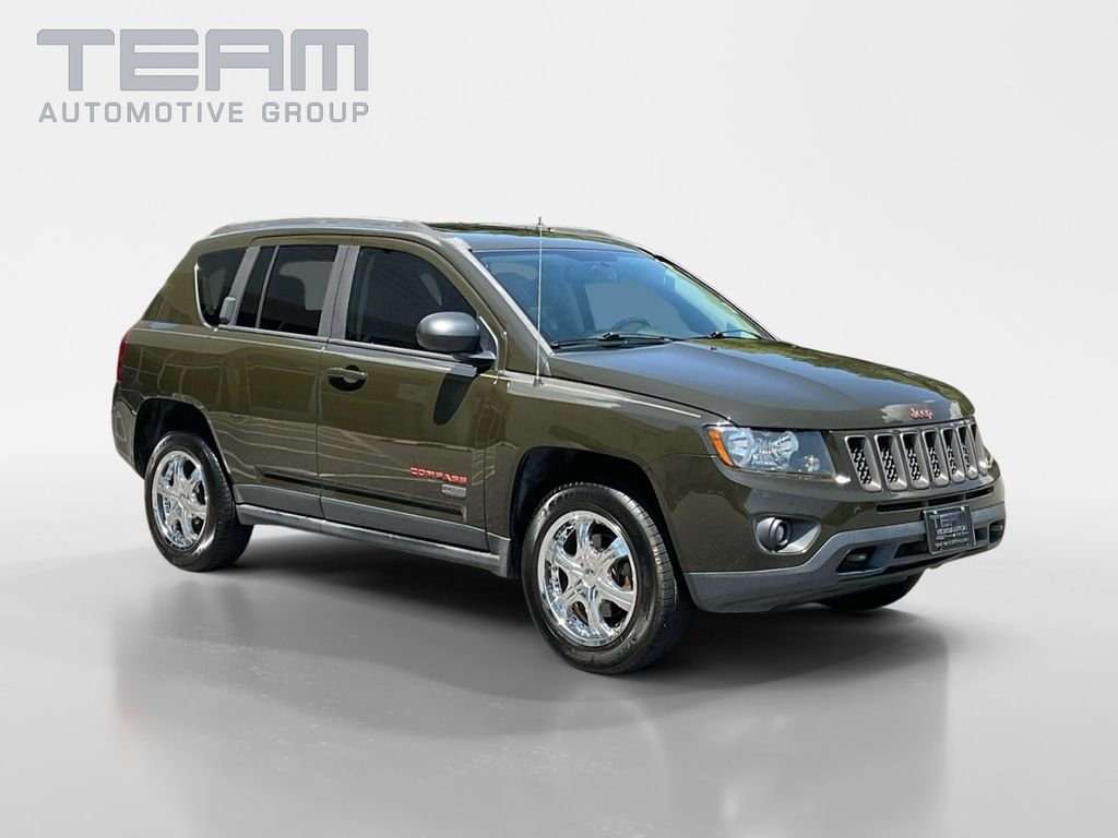 Used 2016 Green Jeep Sport image 1