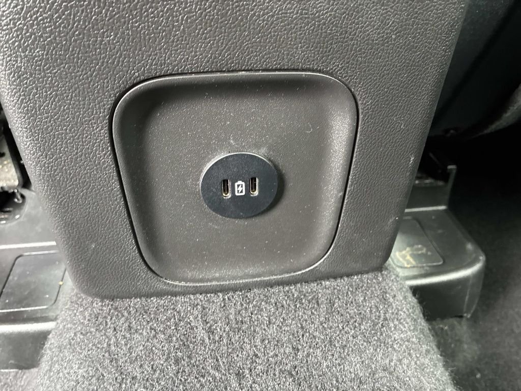 Used 2024 White Ford Platinum image 17