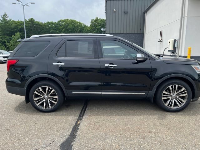 Used 2017 Shadow Black Ford Platinum image 2