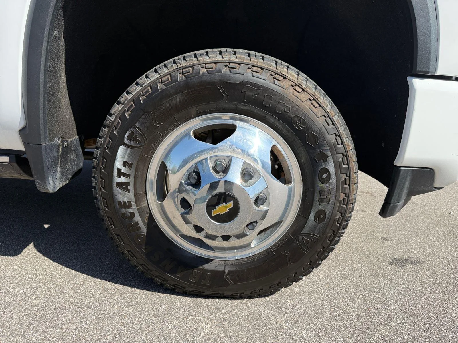 Used 2022 Summit White Chevrolet High Country image 30