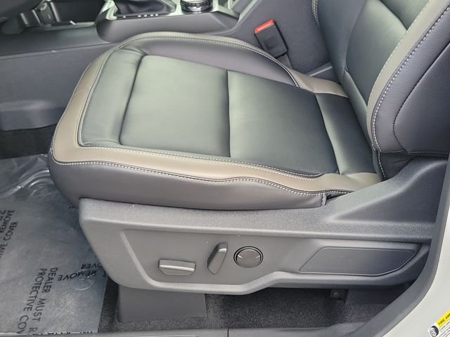 New 2026 Avalanche Gray Ford Outer Banks® image 17