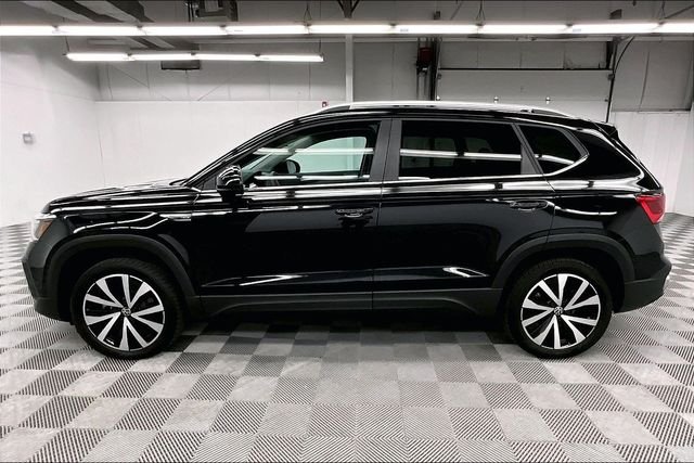 2023 Volkswagen Taos SE - Photo 14