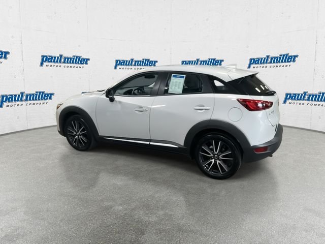 Used 2018 White Mazda Grand Touring image 7