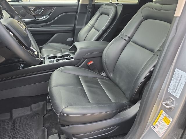 Used 2024 Silver Lincoln Grand Touring image 17