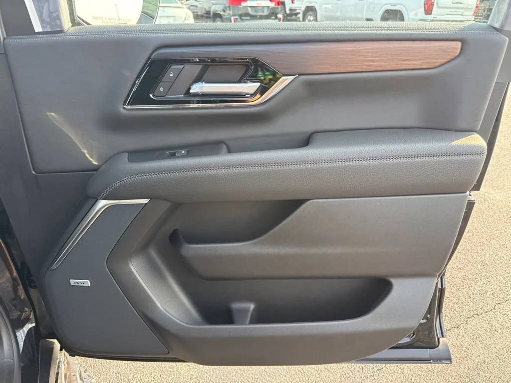 2026 GMC Yukon XL Denali - Photo 36
