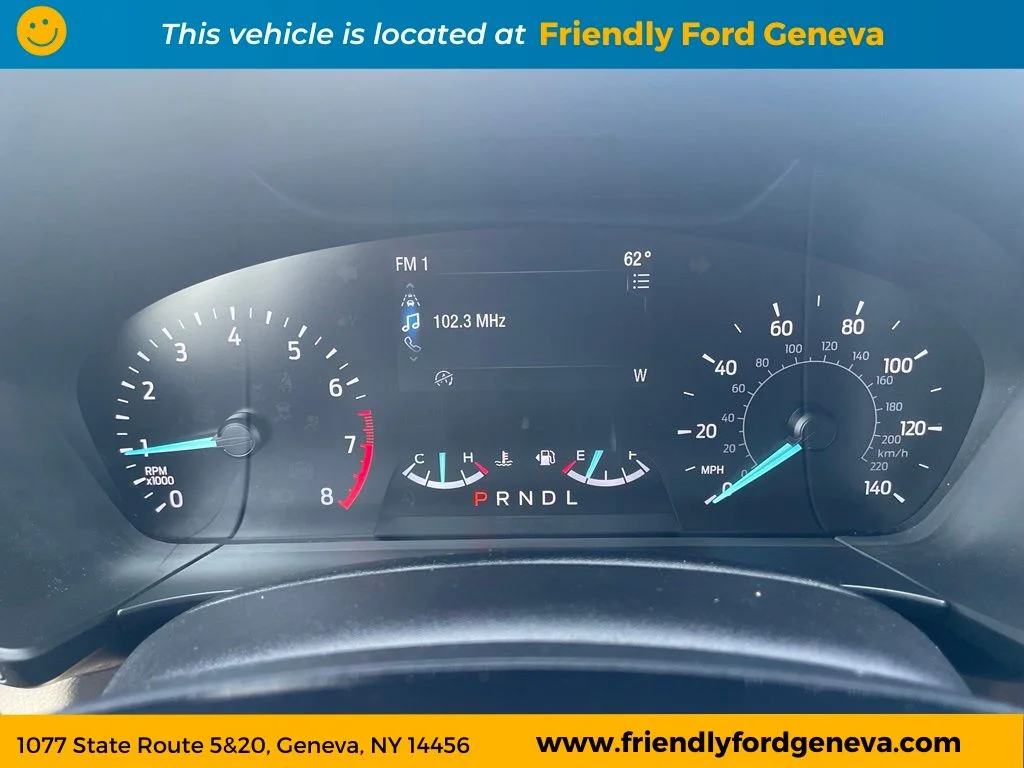 Used 2021 Gold Ford SE image 19