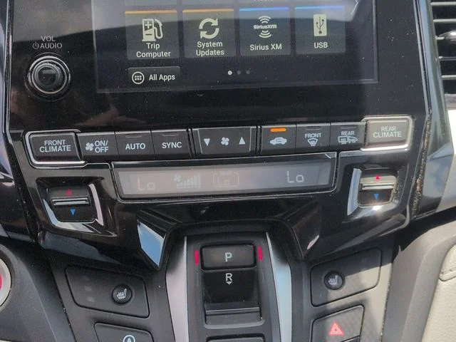Used 2020  Honda EX-L image 24
